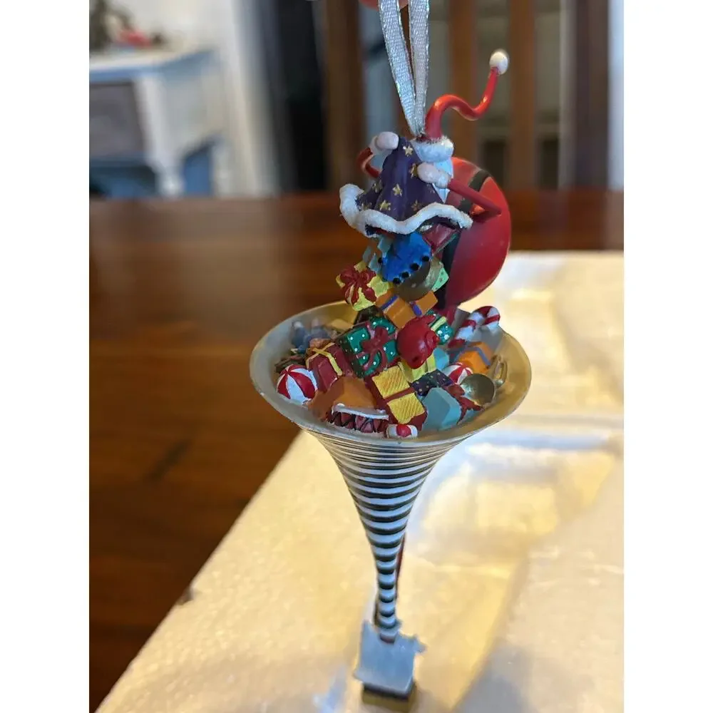 VTG 2002 Dept. 56 Santa Delivery “Cone Of Gifts “Ornament 56.36708 Christmas